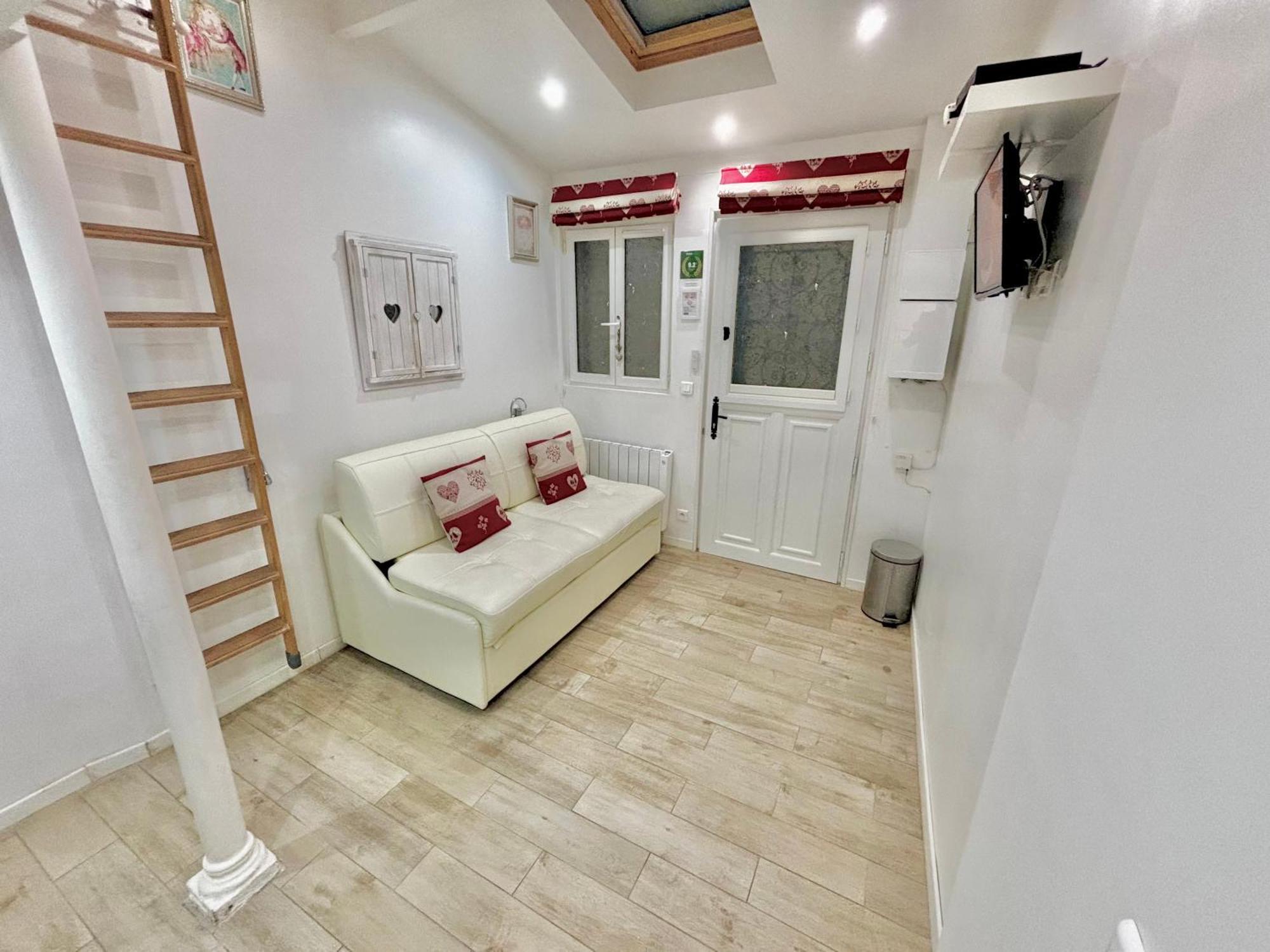 Superb Tiny House In Heart Of Paris 1St! Apartment Luaran gambar